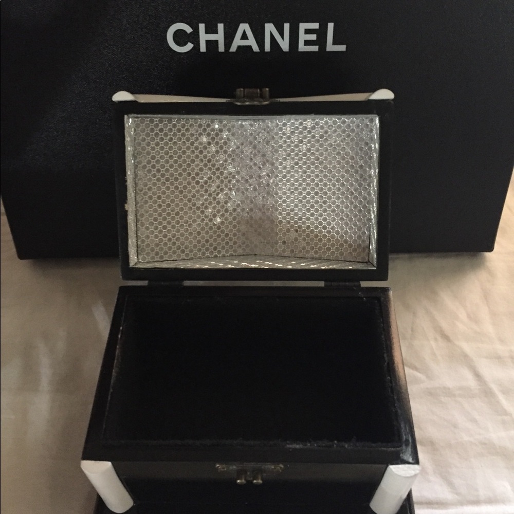 Authentic coco Chanel bangle - Picture 4 of 7